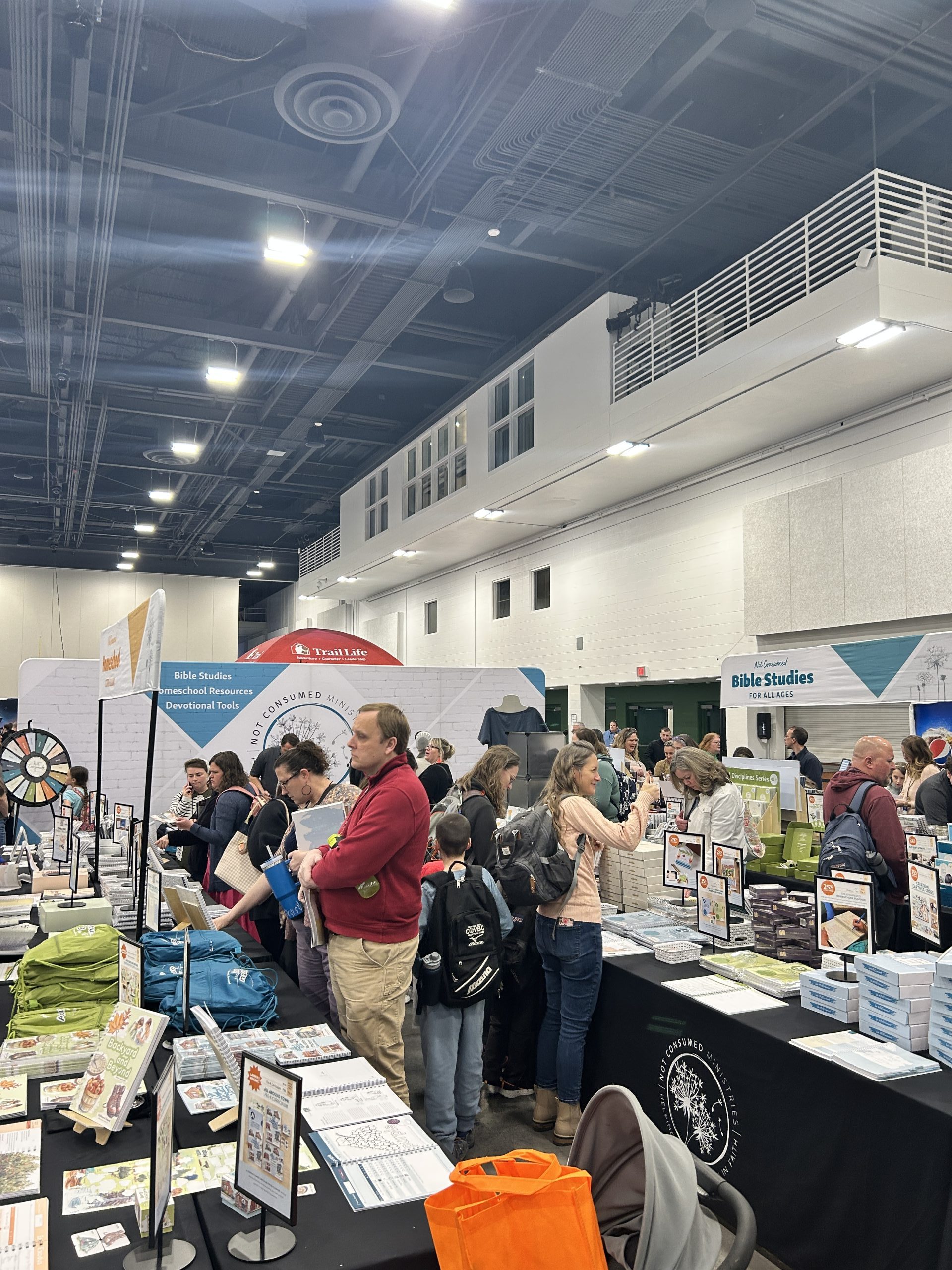 Going to a homeschool conference can be overwhelming. Let this veteran homeschool mom help you make it EASY