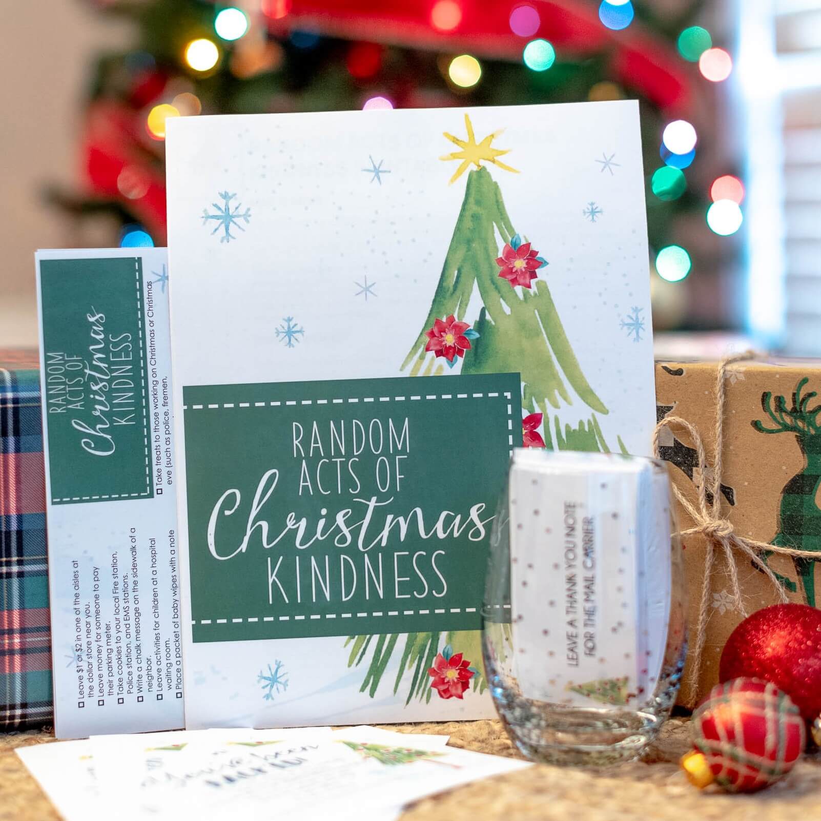 Random Acts of Christmas Kindness Tradition (and free printables!)